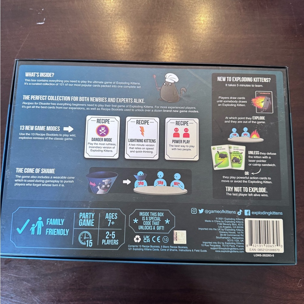Exploding Kittens Recipes for Disaster Card Game - Picture 2 of 9